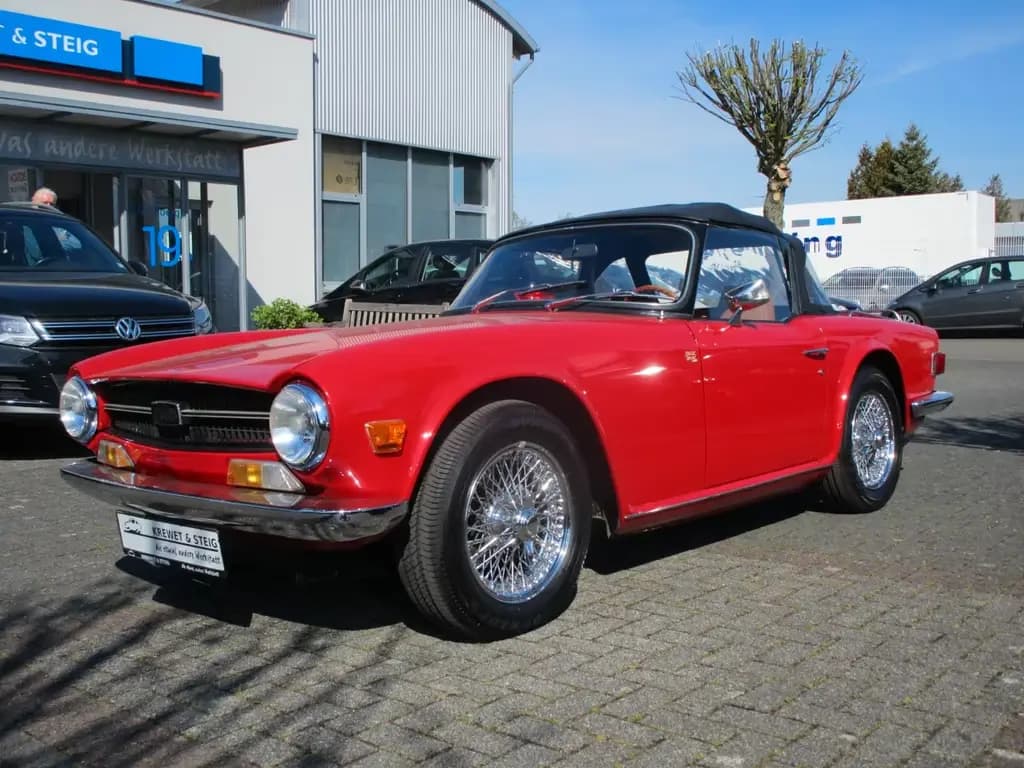 Main__Slider__Photo:Triumph TR6 11/1971-0