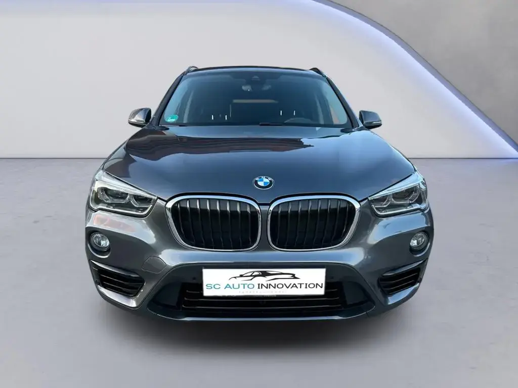 Main__Slider__Photo:BMW X1 sDrive 18 d Sport Line+Autom.+Hifi+SHZ+Navi+ 01/2019-1