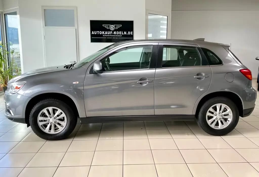 Main__Slider__Photo:Mitsubishi ASX Diamant Edition+ 2WD/Nur 20.000km/Klima 03/2019-0