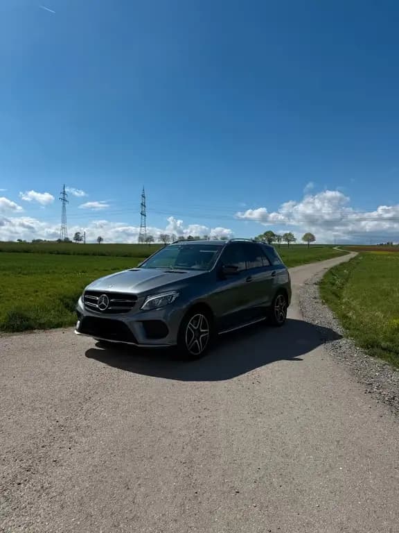 Main__Slider__Photo:Mercedes-Benz GLE-Class 43 AMG Mercedes-AMG GLE 43 4MATIC Merced... 12/2016-0