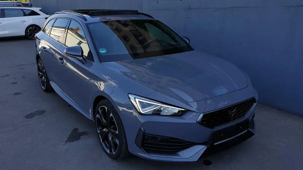 Main__Slider__Photo:Cupra Leon ST 1.4 e-HYBRID DSG Pano/Leder/ACC/SSL/Kame 07/2021-1