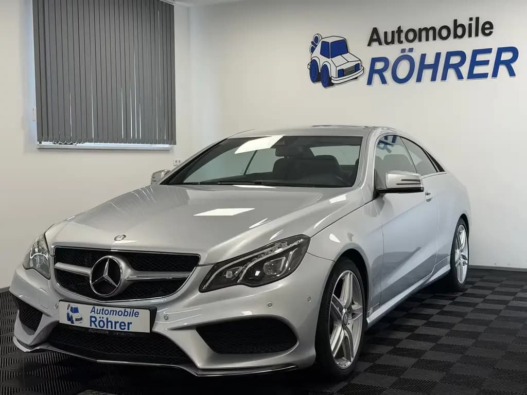 Main__Slider__Photo:Mercedes-Benz E 200 CGI Coupe 7G-Aut. AMG-LINE Navi ILS-LED 06/2015-0