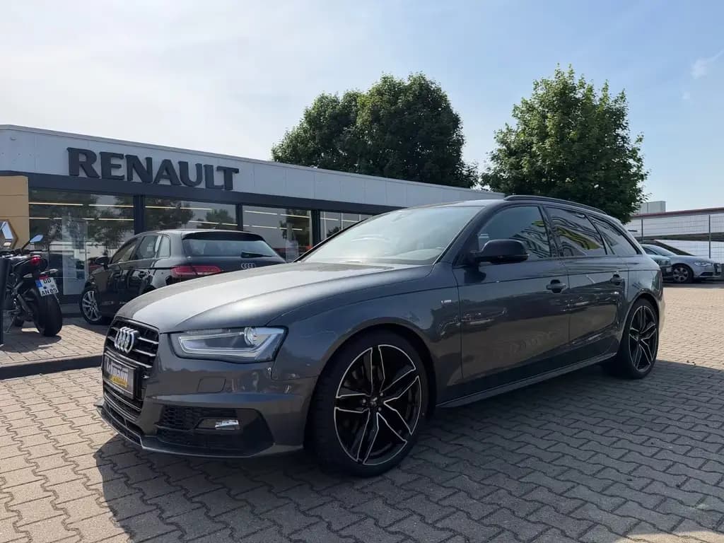Main__Slider__Photo:Audi A4 Avant 2.0 TDI S line Sportpaket / plus 10/2015-0