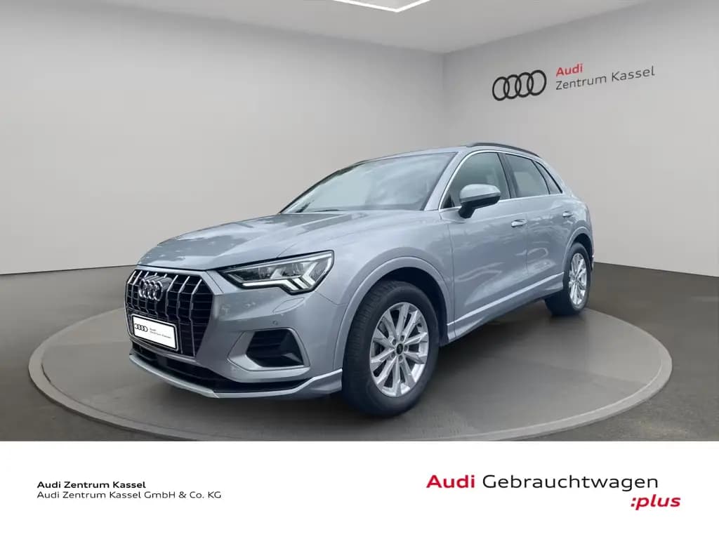 Main__Slider__Photo:Audi Q3 35 TFSI Matrix Kamera Navi Carplay Alcantara 11/2020-0
