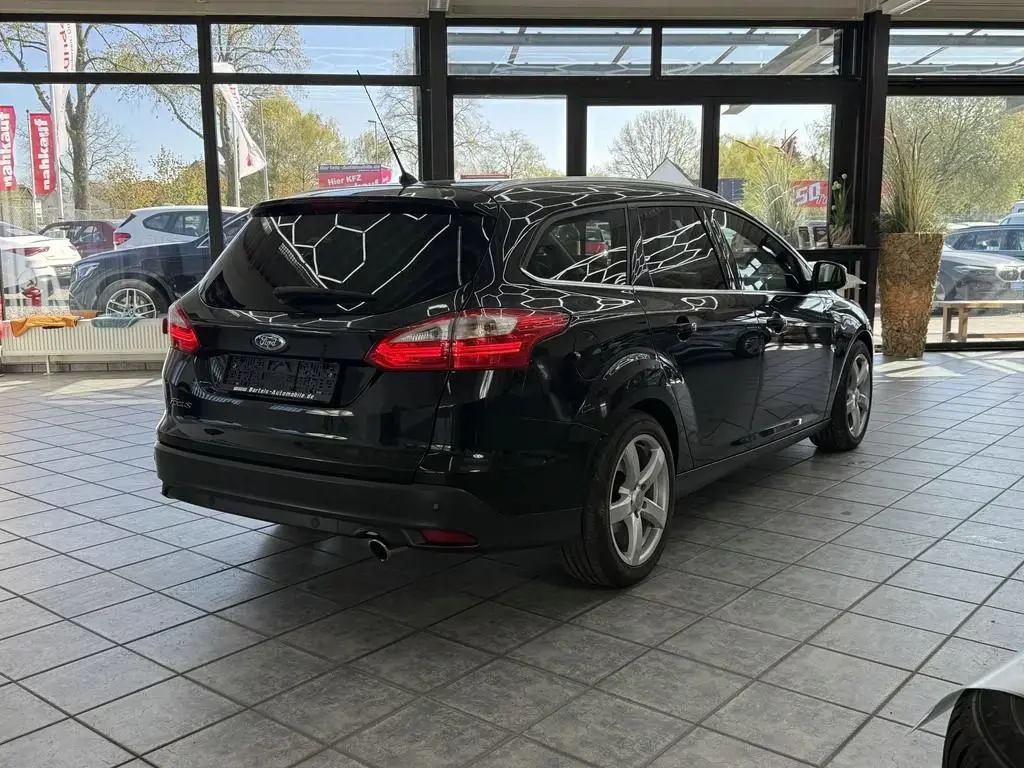 Main__Slider__Photo:Ford Focus Turnier 2.0 TDCI Titanium, Leder, Navi 03/2014-1