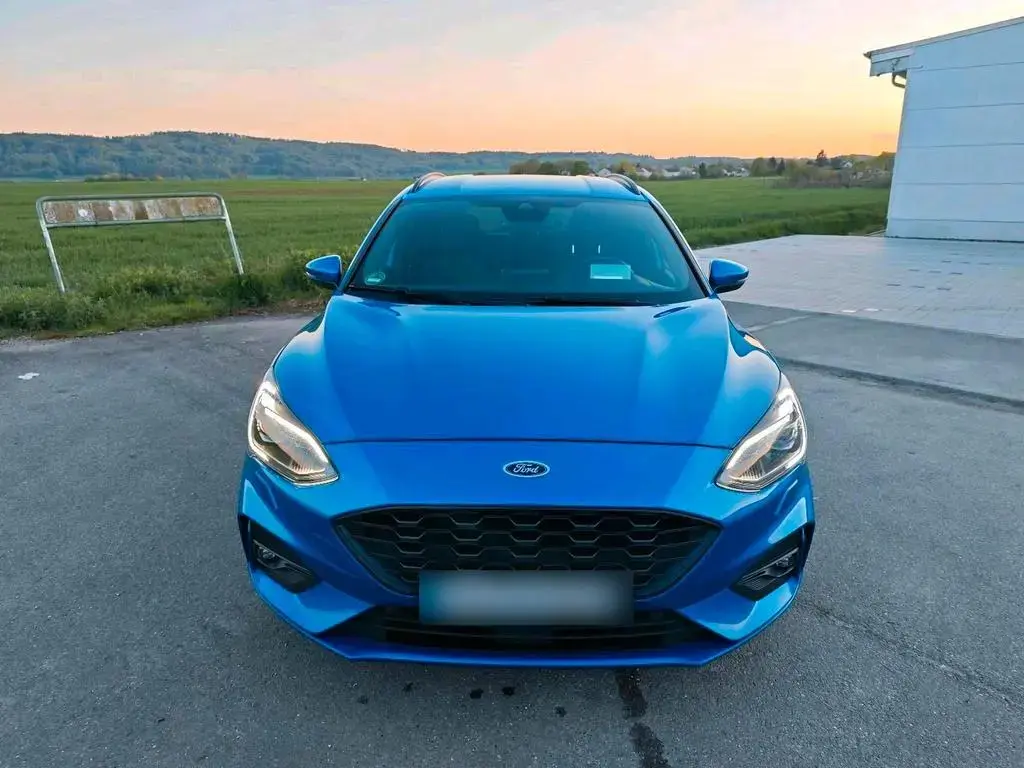 Main__Slider__Photo:Ford Focus Turnier 1.5 VOLL, AHK - 1. Hand... 08/2019-1