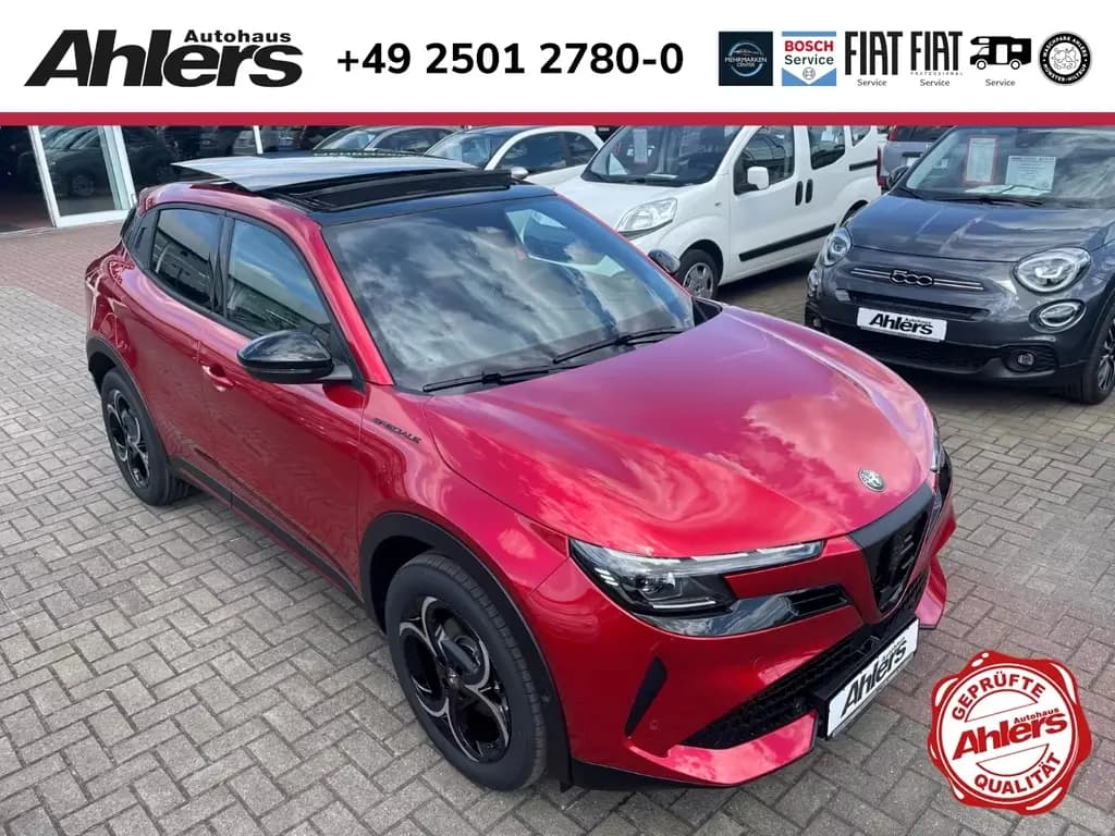 Main__Slider__Photo:Alfa Romeo Junior Ibrida SPECIALE+SCHIEBEDACH+NAVI+ELSITZE+ 12/2025-0