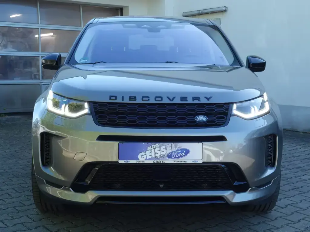Main__Slider__Photo:Land Rover Discovery Sport R-Dynamic SE Autom AWD LED DAB 09/2021-1