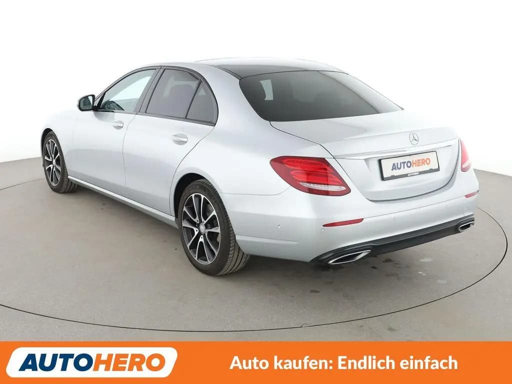 Main__Slider__Photo:Mercedes-Benz E-Class 350 d Avantgarde Aut.*LED*NAVI*TEMPO*PDC*SHZ* 10/2016-0