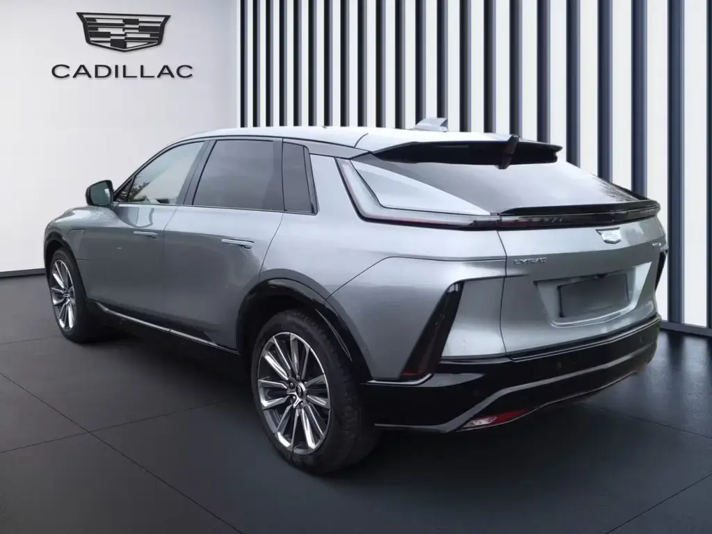 Main__Slider__Photo:Cadillac LYRIQ Sport 600e AWD Vollausstattung Panorama 03/2025-1