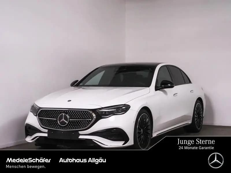 Main__Slider__Photo:Mercedes-Benz E 220 d AMG Night 20" Fahr-Assi Pano AHK 360° 01/2025-0