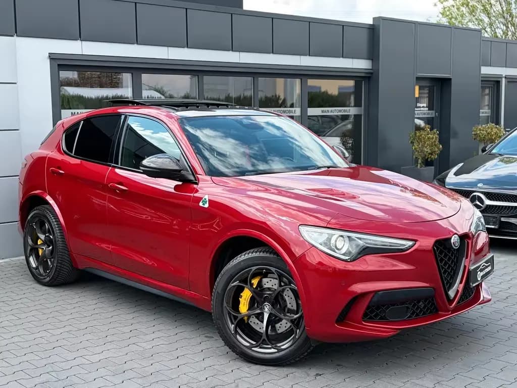Main__Slider__Photo:Alfa Romeo Stelvio Quadrifoglio Q4*Harman/Kardon*ACC*Kamera 12/2020-0
