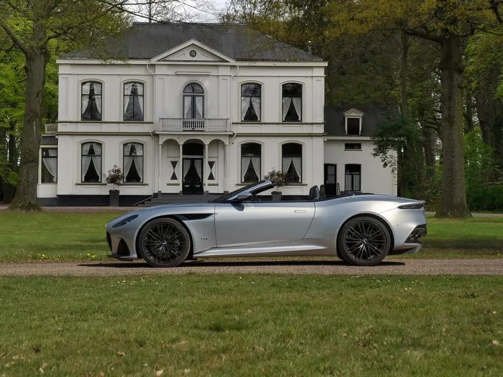Main__Slider__Photo:Aston Martin DBS Volante 5.2 V12 Superleggera | Carbon Pack | 07/2020-0