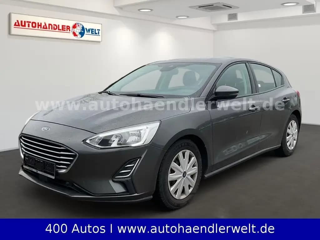 Main__Slider__Photo:Ford Focus Lim. 08/2019-0