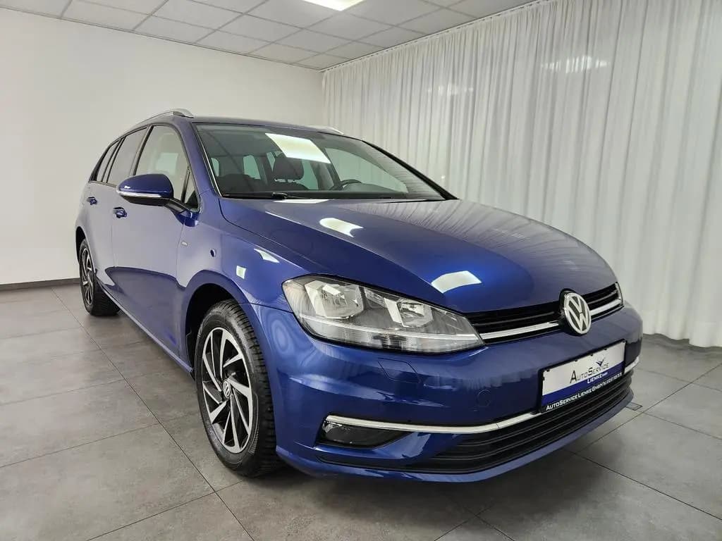 Main__Slider__Photo:Volkswagen Golf Variant JOIN DSG ACC NAVI SHZ CarPlay M&S 04/2018-0