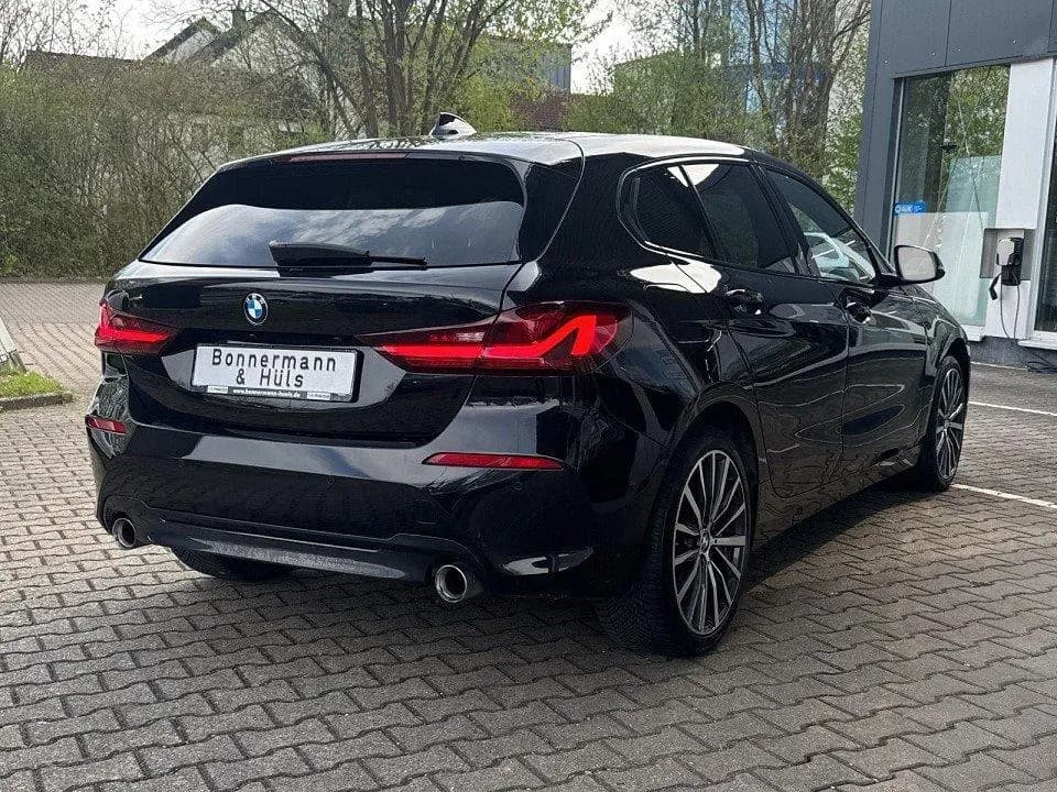 Main__Slider__Photo:BMW 1 Limousine 118d Sport Line 07/2020-0