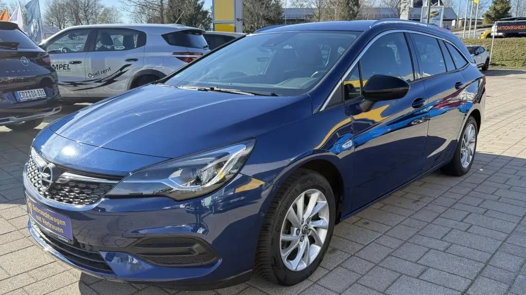Main__Slider__Photo:Opel Astra K Elegance 1.2T Kamera+Klimaautomatik+LED 11/2021-0