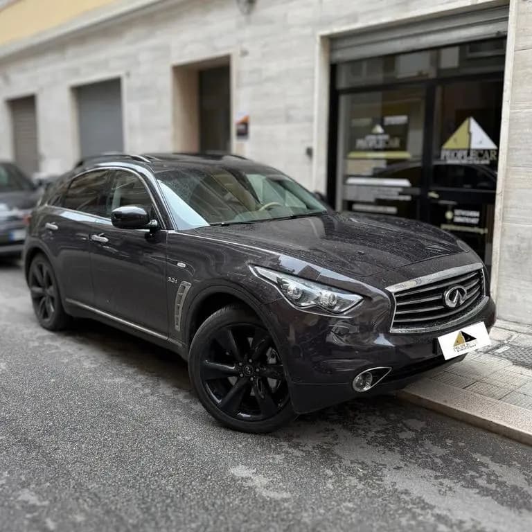 Main__Slider__Photo:Infiniti QX70 3.0 diesel V6 AT GT Premium 06/2015-0