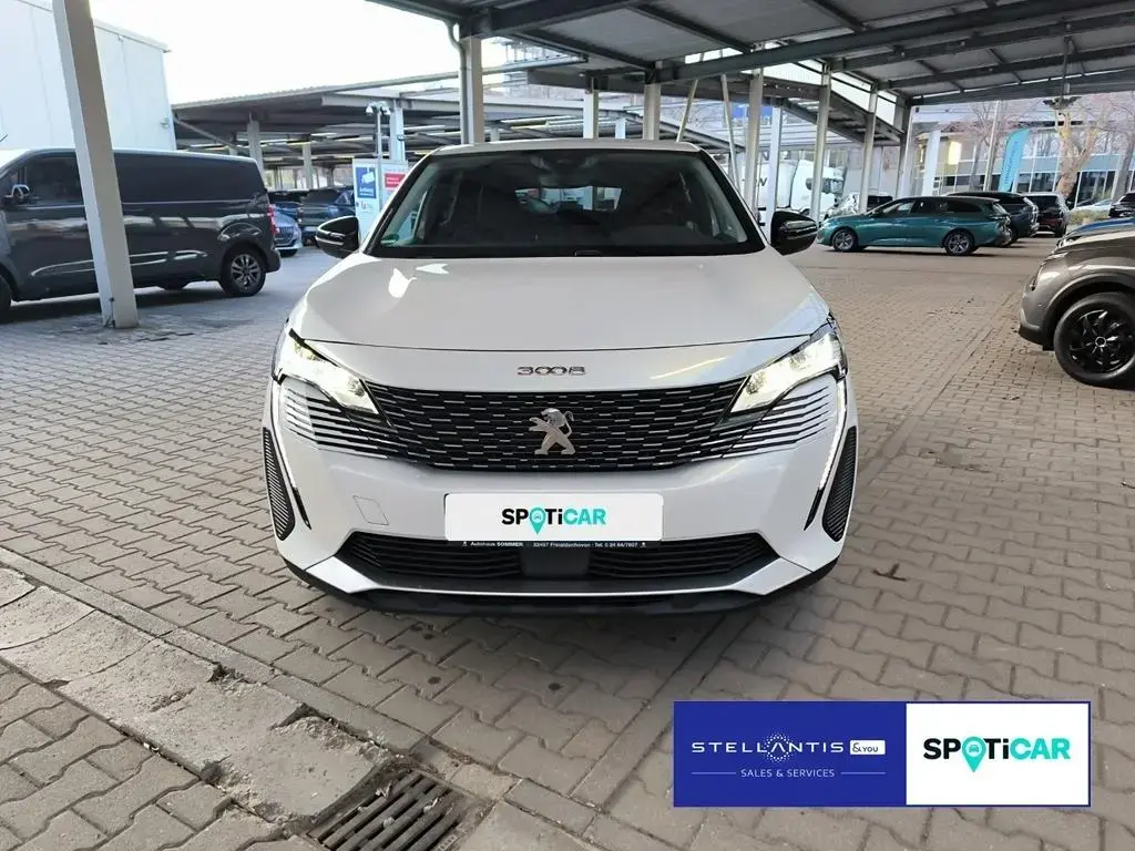 Main__Slider__Photo:Peugeot 3008 Hybrid 225 Hybrid 225 (Plug-In) Allure (EUR 07/2022-1