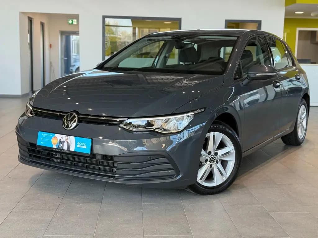 Main__Slider__Photo:Volkswagen Golf VIII Lim. Life*ACC*Ambiente*Business* 01/2021-0