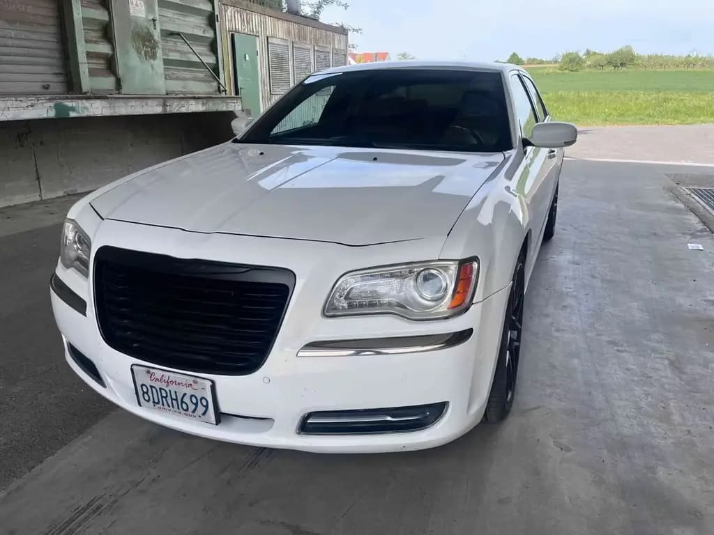 Main__Slider__Photo:Chrysler 300C 3.6 VVT TÜV NEU baugleich Lancia Thema 02/2014-0