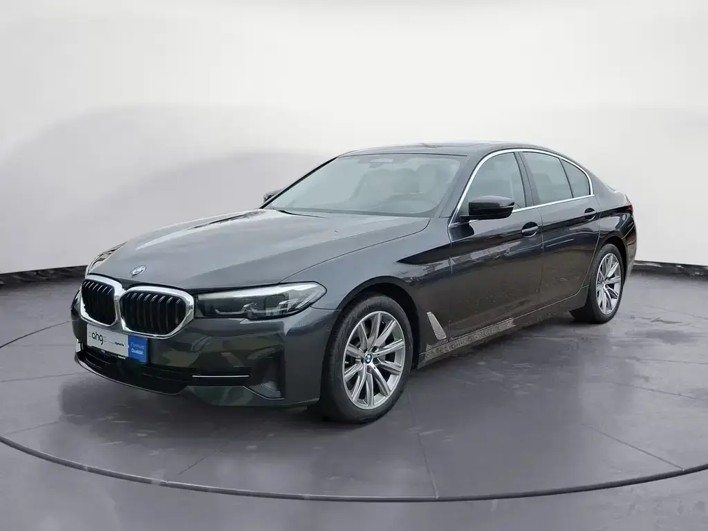 Main__Slider__Photo:BMW 5 Series 520d xDrive Aut. Klimaaut. Glasdach Head-Up AHK 12/2022-1