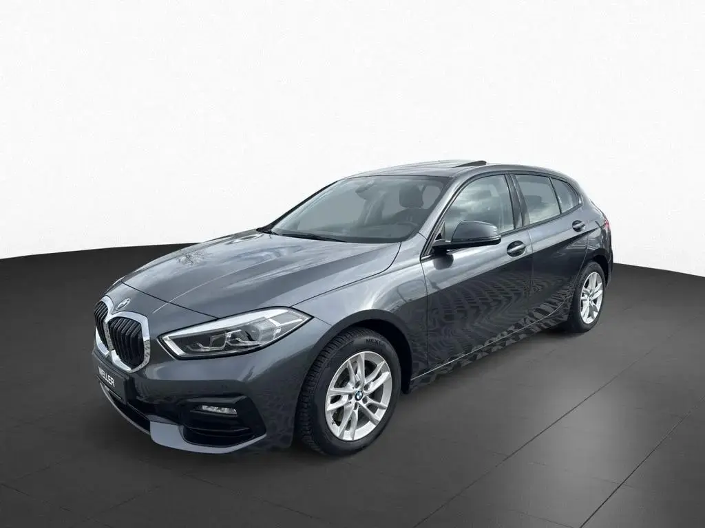 Main__Slider__Photo:BMW 1 Series 118i 06/2021-1
