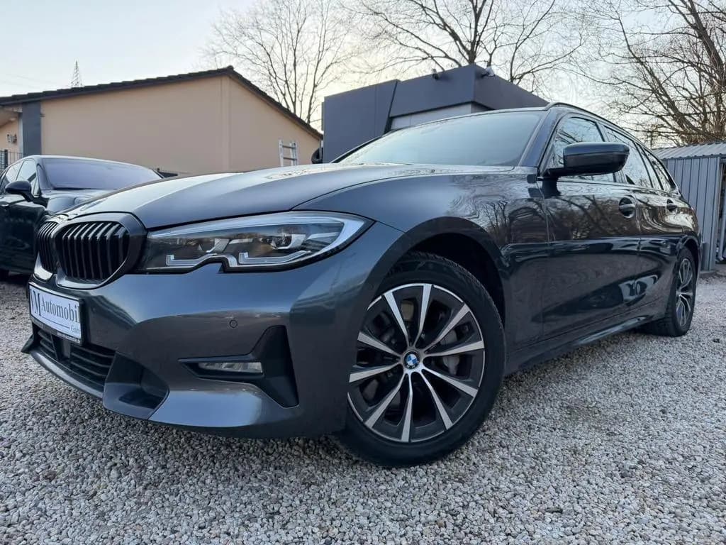 Main__Slider__Photo:BMW 3 Series 330i Touring xDrive Sport Line ACC*Pano*Kam*HUP 02/2020-0
