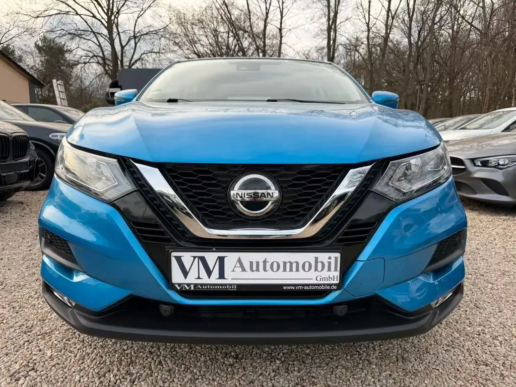 Main__Slider__Photo:Nissan Qashqai Acenta AHK*Kamera*Navi*8Fach 11/2019-1