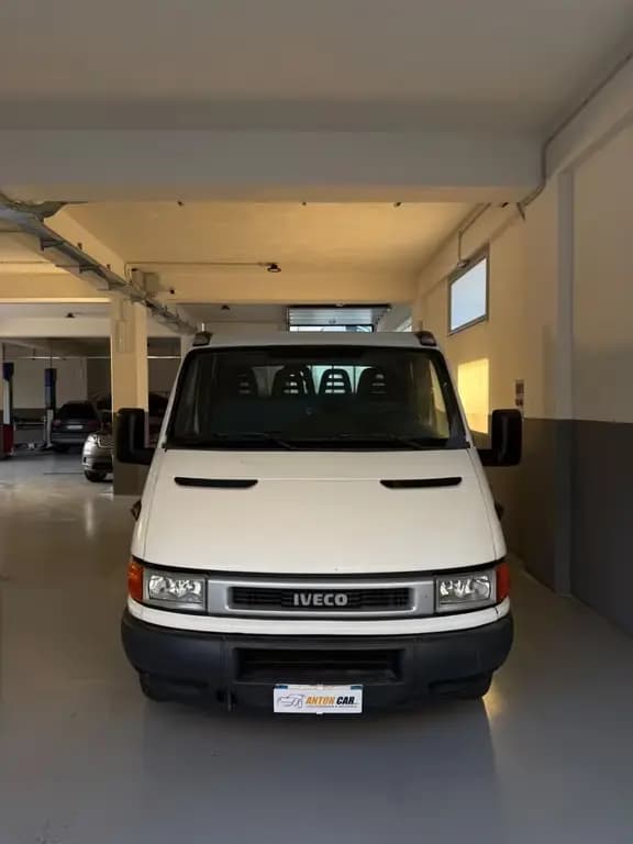 Main__Slider__Photo:Iveco Daily 35C12 01/2002-0