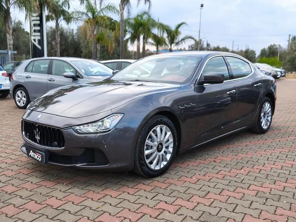Main__Slider__Photo:Maserati Ghibli MASERATI Ghibli 3.0 V6 Diesel Service Rossocorsa 09/2016-0