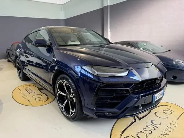 Main__Slider__Photo:Lamborghini Urus Urus 4.0 650 CV UNIPROP / UFFICIALE 09/2021-0