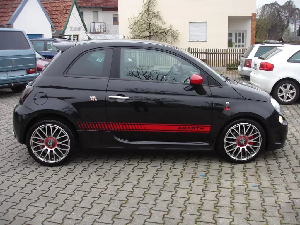 Main__Slider__Photo:Abarth 500 1.4 T-Jet 16V 10/2009-0