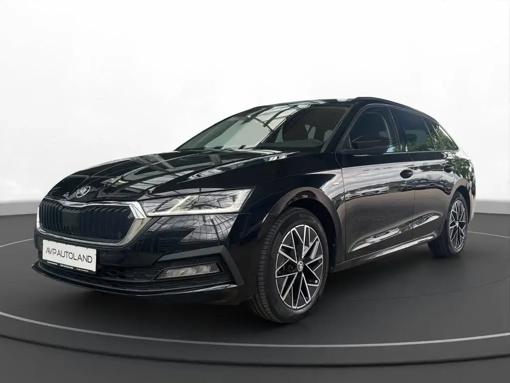 Main__Slider__Photo:Skoda Octavia Combi 1.5 TSI Clever | NAVI | LED | AHK 03/2022-1