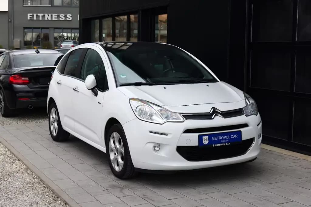 Main__Slider__Photo:Citroën C3 1.2 PureTech TEM/PDC/LMF/KAM/SHZ+TÜV 06.27 06/2016-0