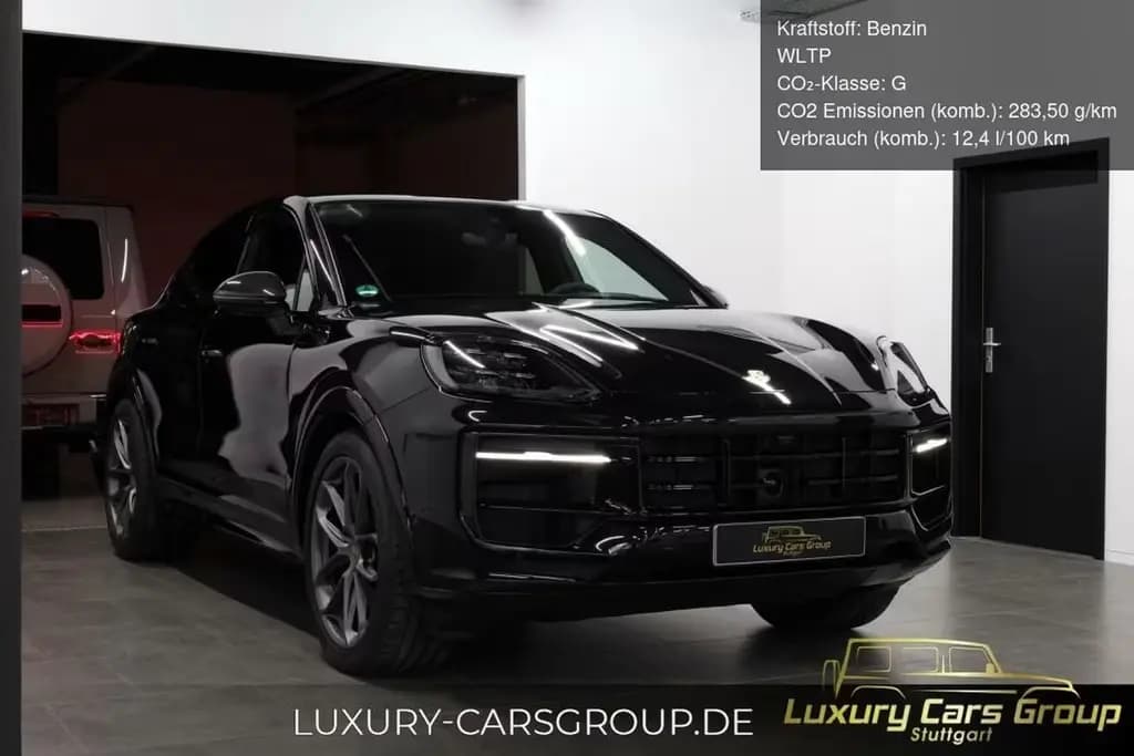 Main__Slider__Photo:Porsche Cayenne Coupe GTS TurboGT-CarbonExterior-FullOpt 06/2025-0