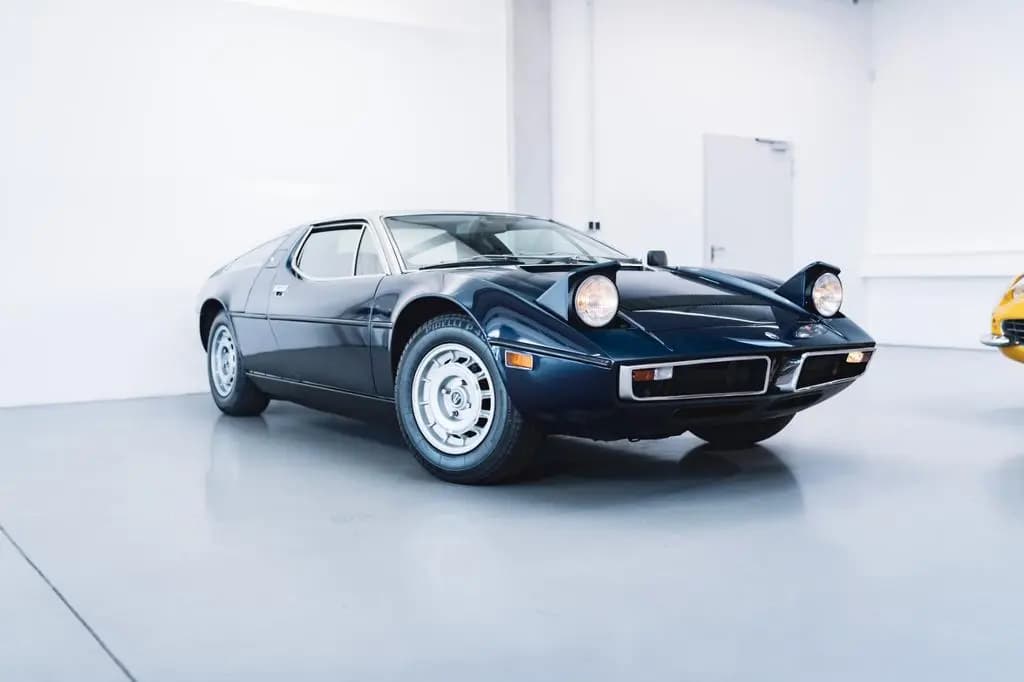 Main__Slider__Photo:Maserati Other Bora 4.9 *Originalzustand* 01/1977-0
