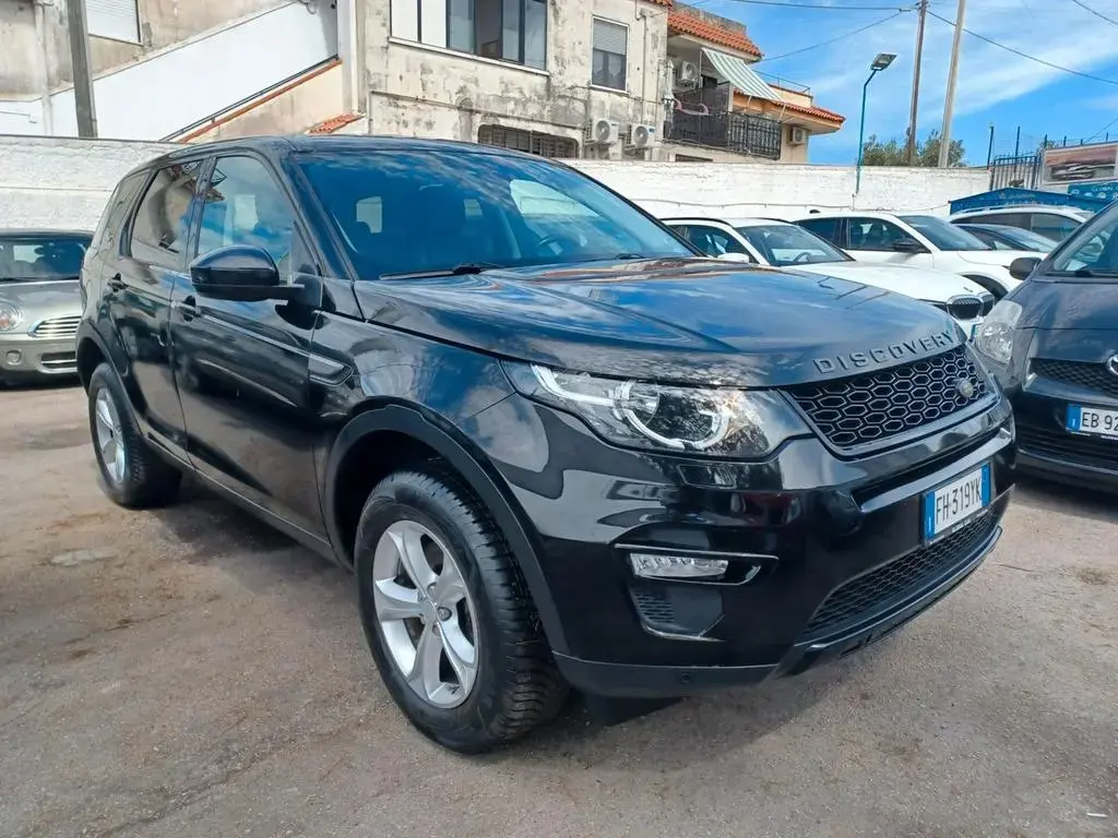Main__Slider__Photo:Land Rover Discovery Sport 2.0 TD4 150 CV SE 05/2017-1