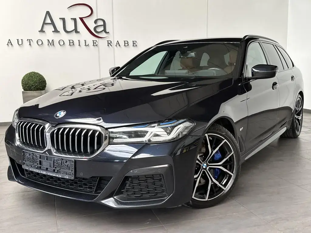 Main__Slider__Photo:BMW 5 Series 520d Touring M-Sport NAV+LASER+HEAD-UP+19ZO+KAME 05/2022-1