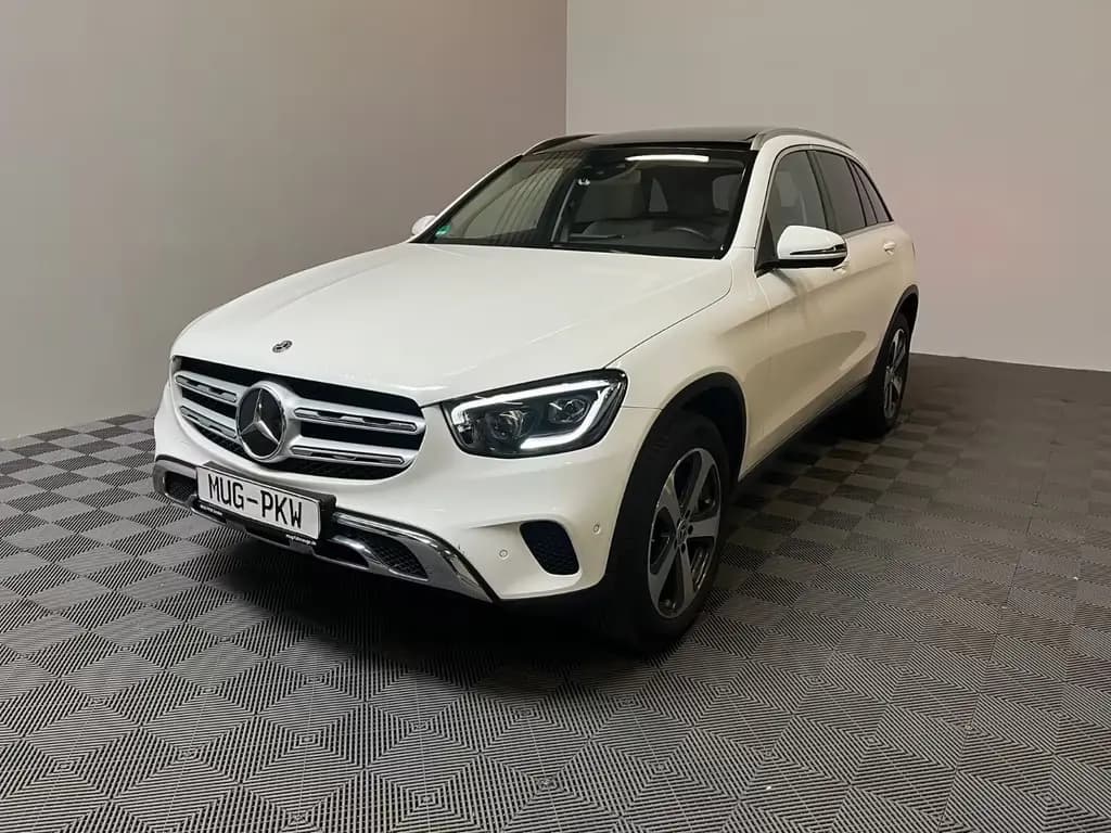 Main__Slider__Photo:Mercedes-Benz GLC 400 d 4M*Pano-AHK-Kamera-Leder* 02/2020-0