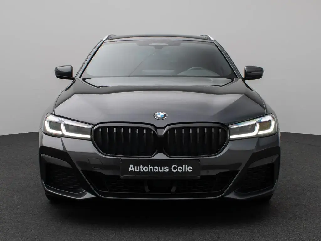 Main__Slider__Photo:BMW 5 Series 520d M Sport Kamera DAB HiFi Stop&Go Komfort 02/2022-1