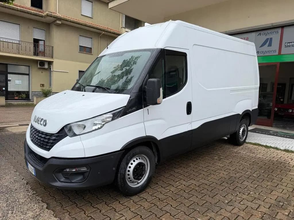 Main__Slider__Photo:Iveco Daily 35S12V 2.3 HPT PC-TN Furgone 11/2020-0
