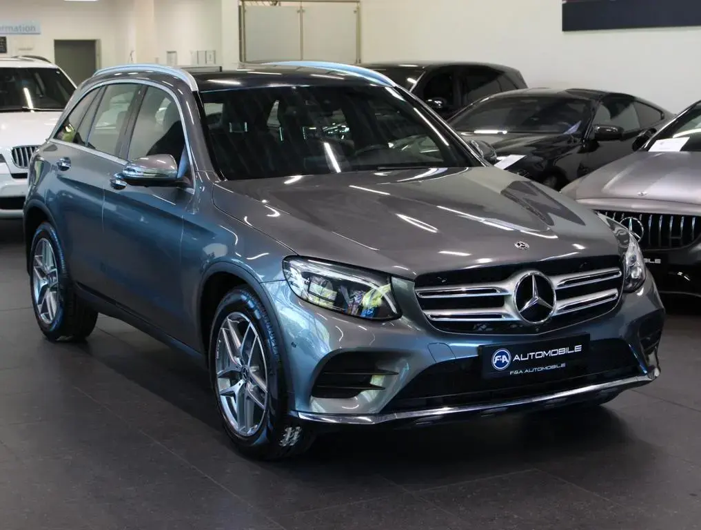 Main__Slider__Photo:Mercedes-Benz GLC-Class 250 4MATIC AMG Line *PNRM*360 Kamera 09/2017-1