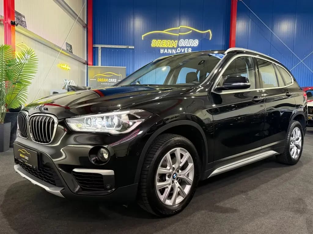 Main__Slider__Photo:BMW X1 sDrive 18 i xLine*1 HAND*NAVI*LED*SHZG*TEMPO 03/2019-0