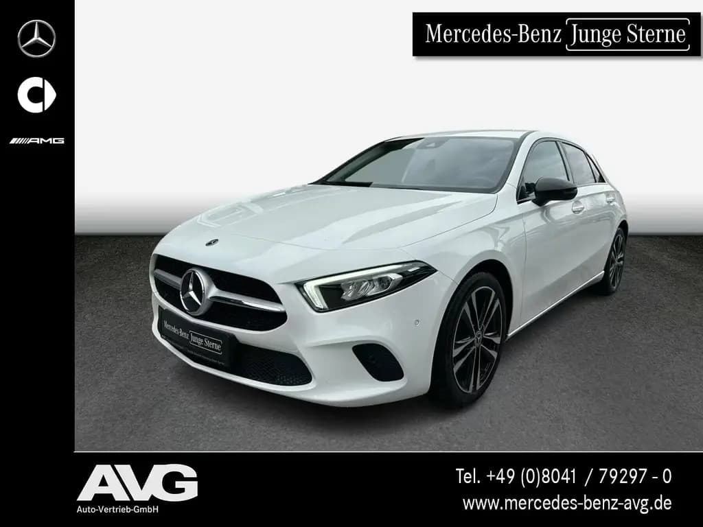 Main__Slider__Photo:Mercedes-Benz A-Class 200 Progressive 7G LED Kamera Night Ambiente 03/2021-0