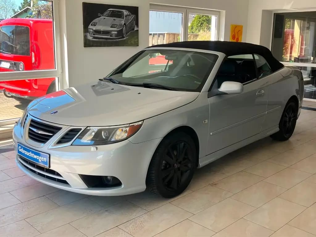 Main__Slider__Photo:Saab 9-3 Cabrio 2.0 Turbo Leder el.Verdeck 07/2009-0
