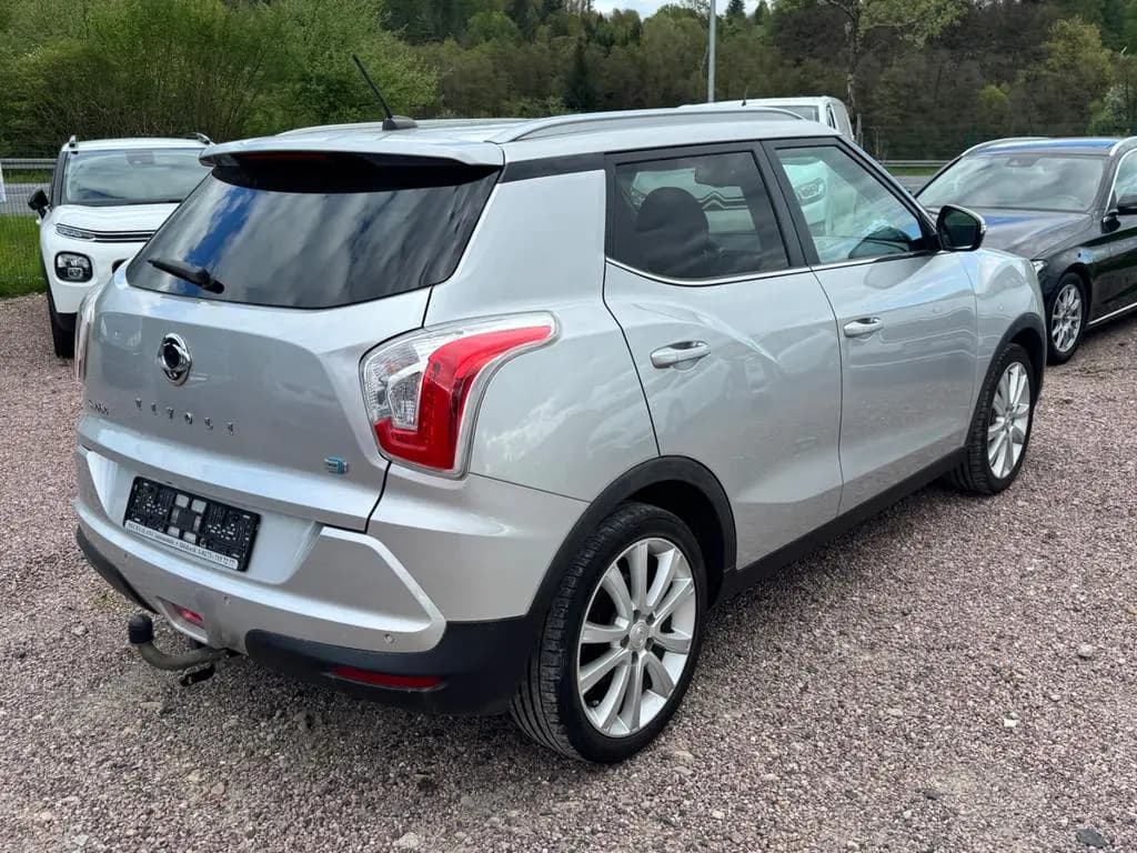 Main__Slider__Photo:Ssangyong Tivoli 1.6 e-XDi Sapphire 2WD *Navi*Kamera*AHK * 03/2017-0