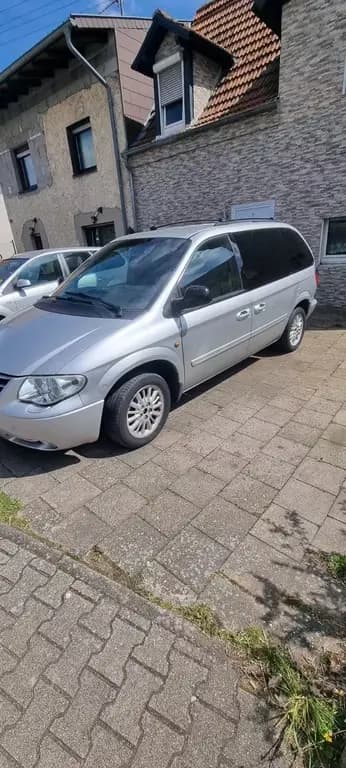 Main__Slider__Photo:Chrysler Voyager LX 2.8 CRD Autom. LX 07/2005-0