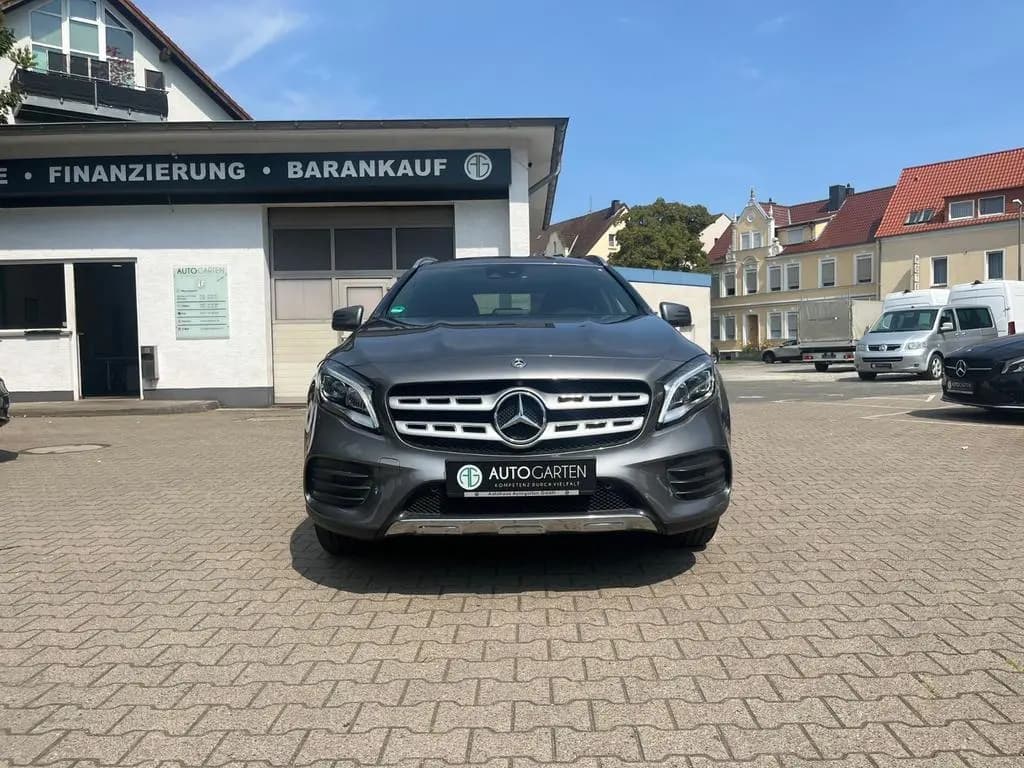 Main__Slider__Photo:Mercedes-Benz GLA-Class 220 GLA -Klasse 4Matic AMG Line/Tüv neu 11/2018-0