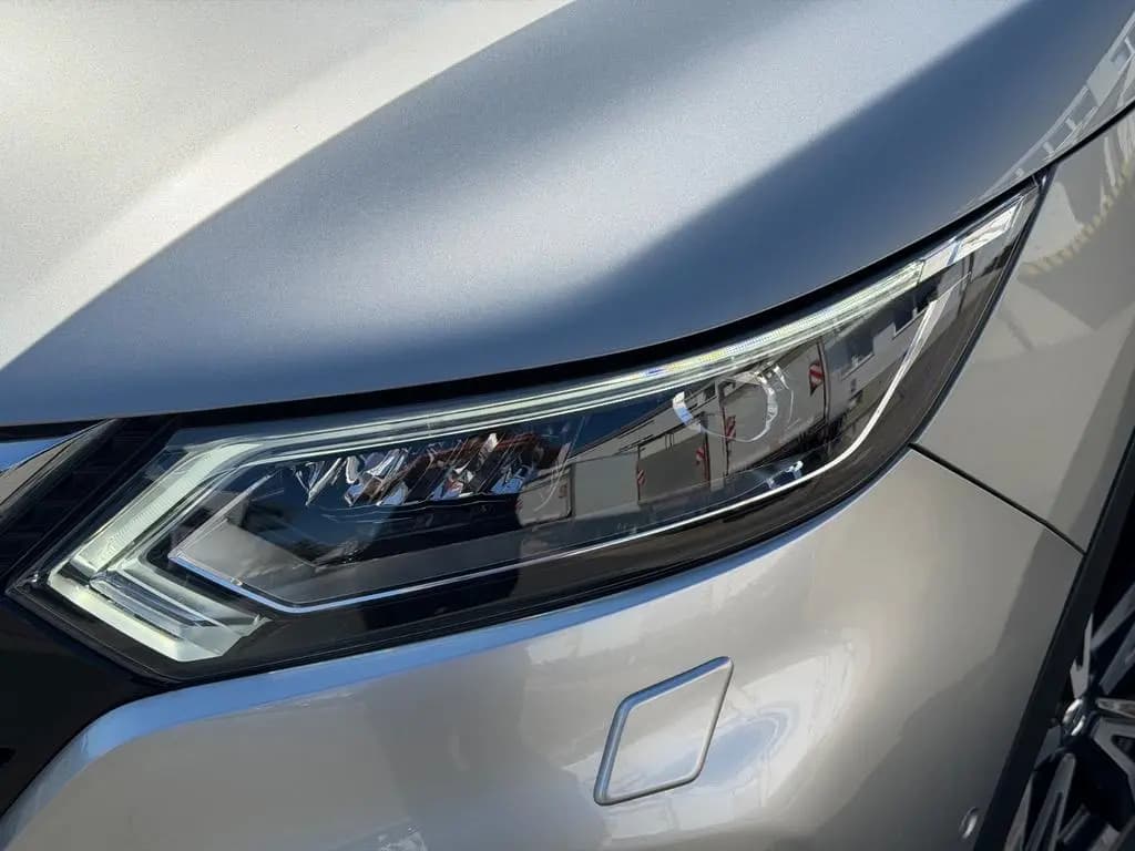 Main__Slider__Photo:Nissan Qashqai N-Connecta *Panorama*360°Kamera*8-Fach* 05/2018-0